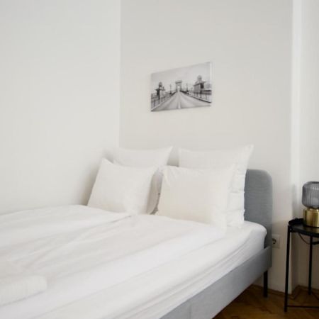 Standard Apartment by Hi5 - Petőfi 12 Budapest Kültér fotó