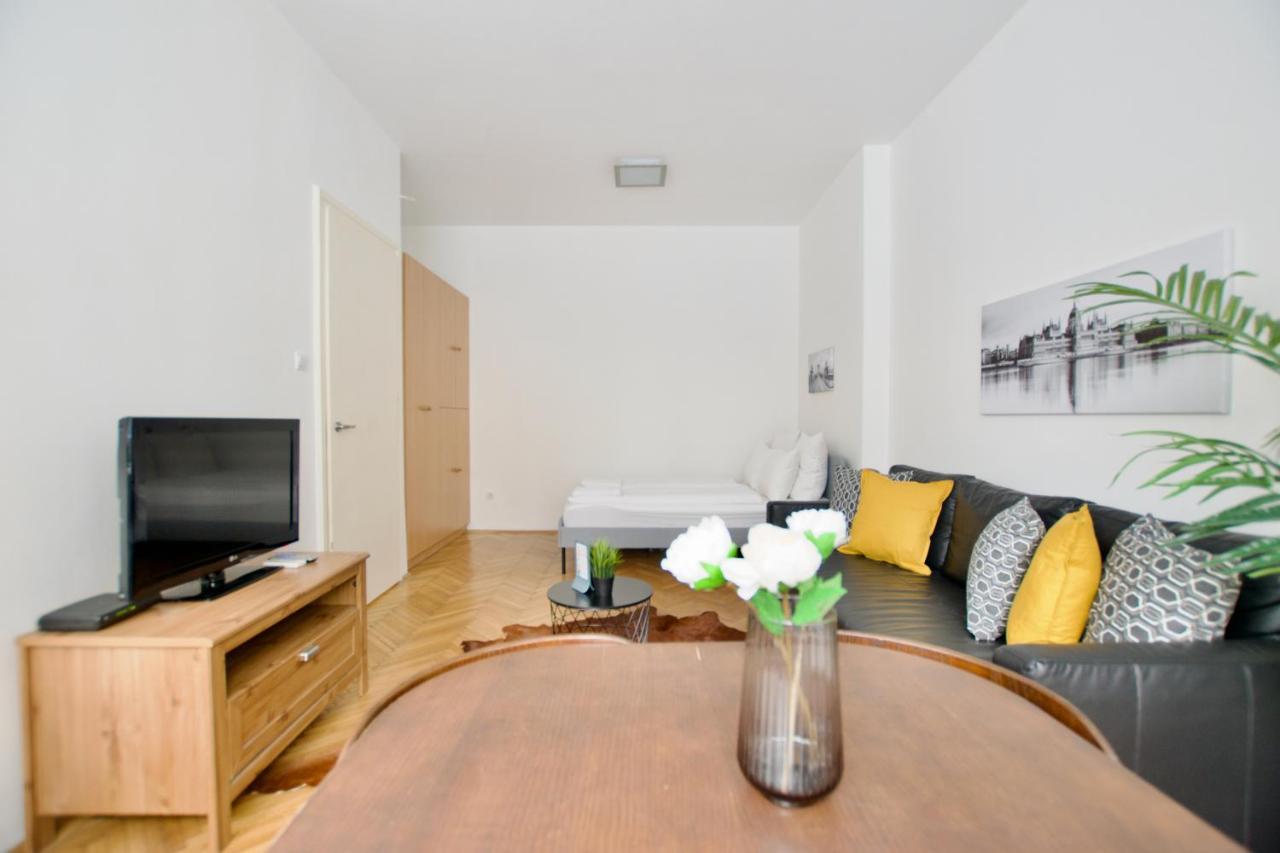 Standard Apartment by Hi5 - Petőfi 12 Budapest Kültér fotó