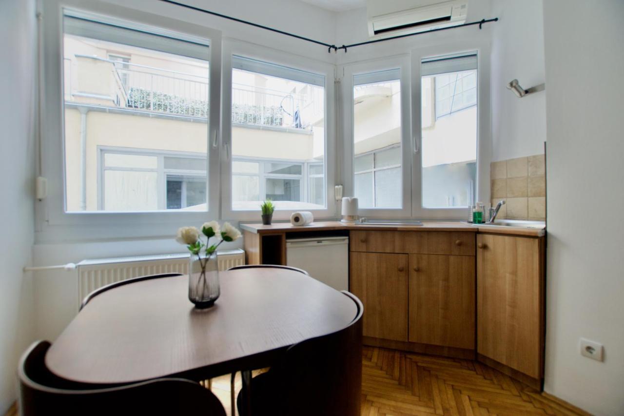 Standard Apartment by Hi5 - Petőfi 12 Budapest Kültér fotó